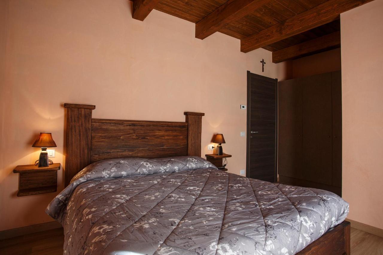Circolo Operaio Acli Colloro Hotel Buitenkant foto